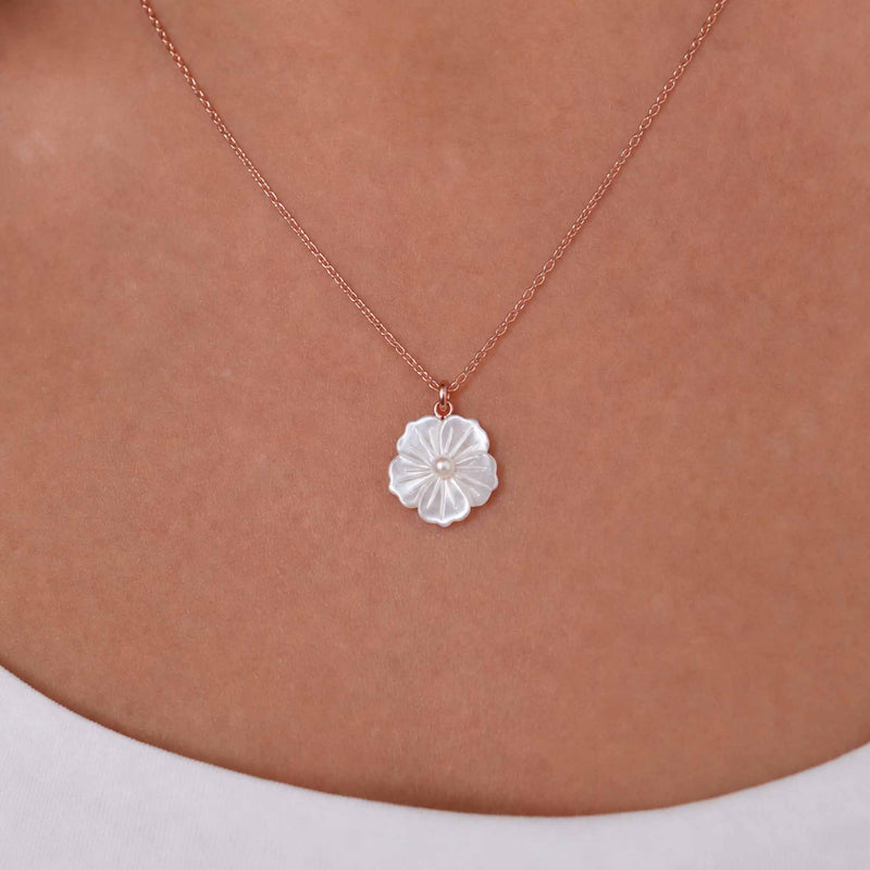 Nacre Necklace