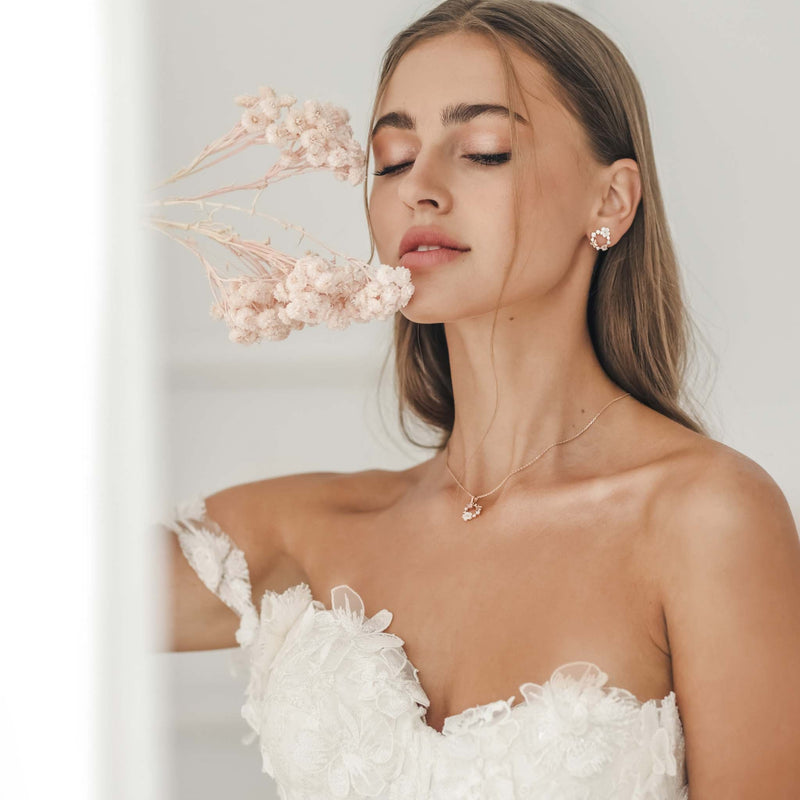 Rose Gold White Spring Flower Necklace