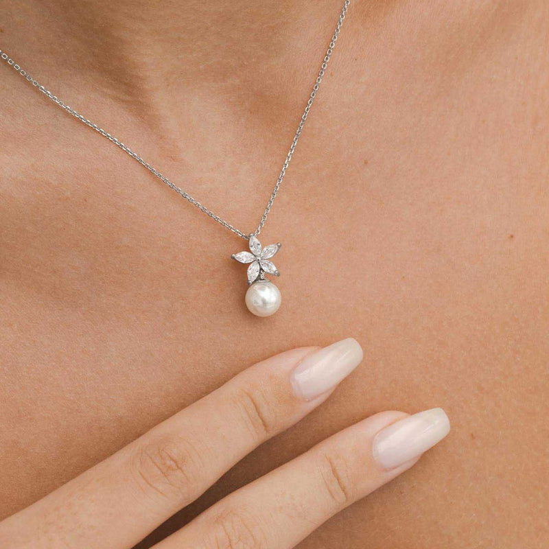 Silver Fleur Necklace