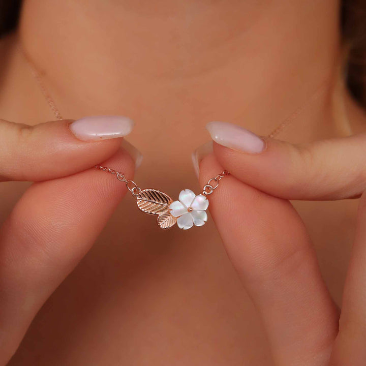 Leaf Bloom Necklace