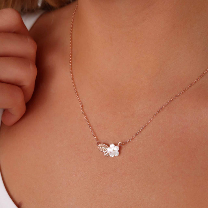 Leaf Bloom Necklace