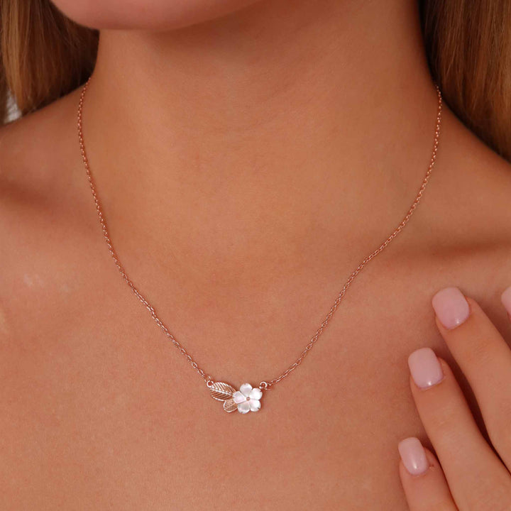 Leaf Bloom Necklace