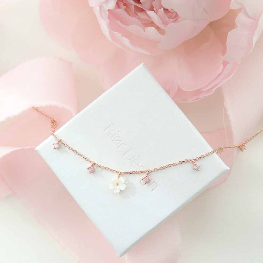 KristLand Collana Donna In Argento S925 Placcato Oro Con Pendente Rosa E Ape, Zirconi – Elegante E Vintage